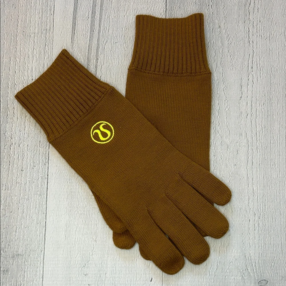 Lululemon Warm Revelation Gloves *Tech‎ Spiced Bronze (Brown) Size M/L NWOT